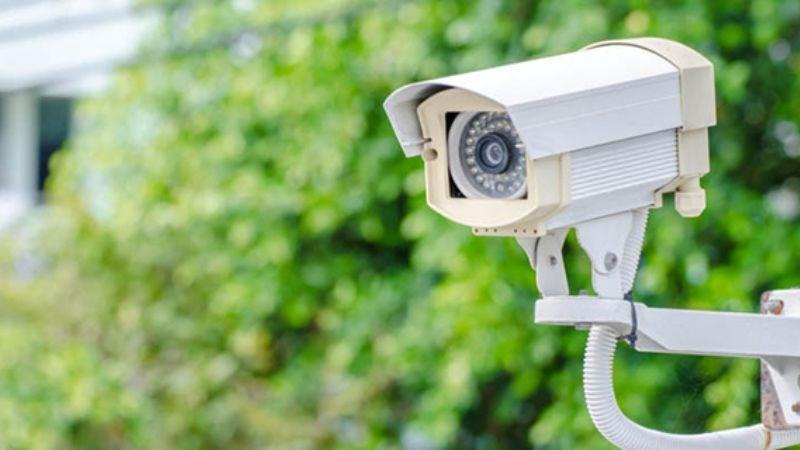 Camera th&acirc;n thích hợp sử dụng ở ngoài trời và các kh&ocirc;ng gian mở