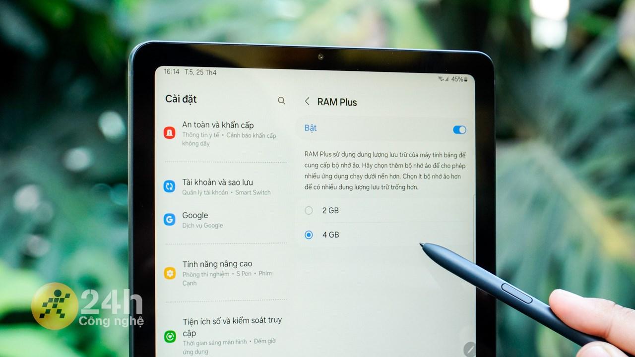 Galaxy Tab S6 Lite 2024 được trang bị dung lượng RAM tổng là 8 GB.