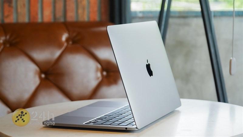 Màn hình cực kì sắc nét của MacBook Pro 16 M2 Pro