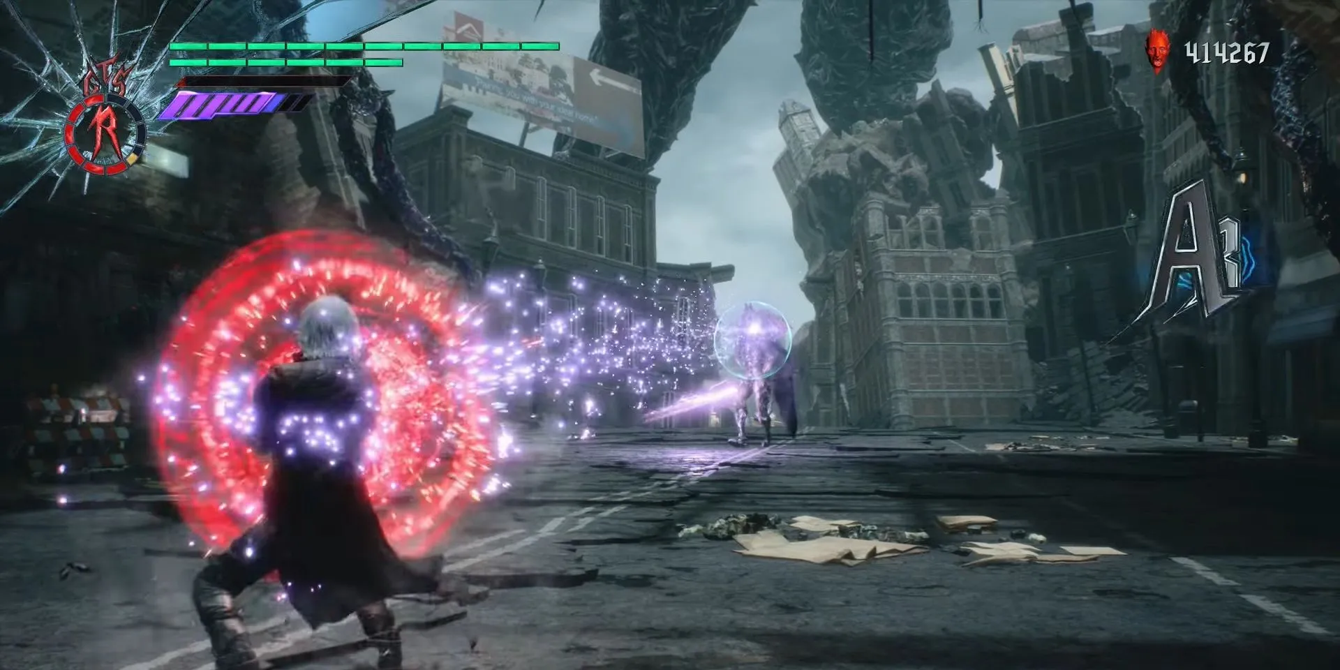 Dante sử dụng Royal Guard để parry và hấp thụ sát thương trong Devil May Cry 5