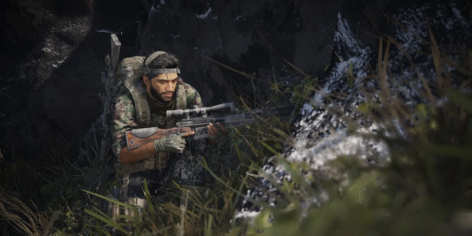 Đội Ghost Recon thực hiện nhiệm vụ lén lút trong Ghost Recon Breakpoint