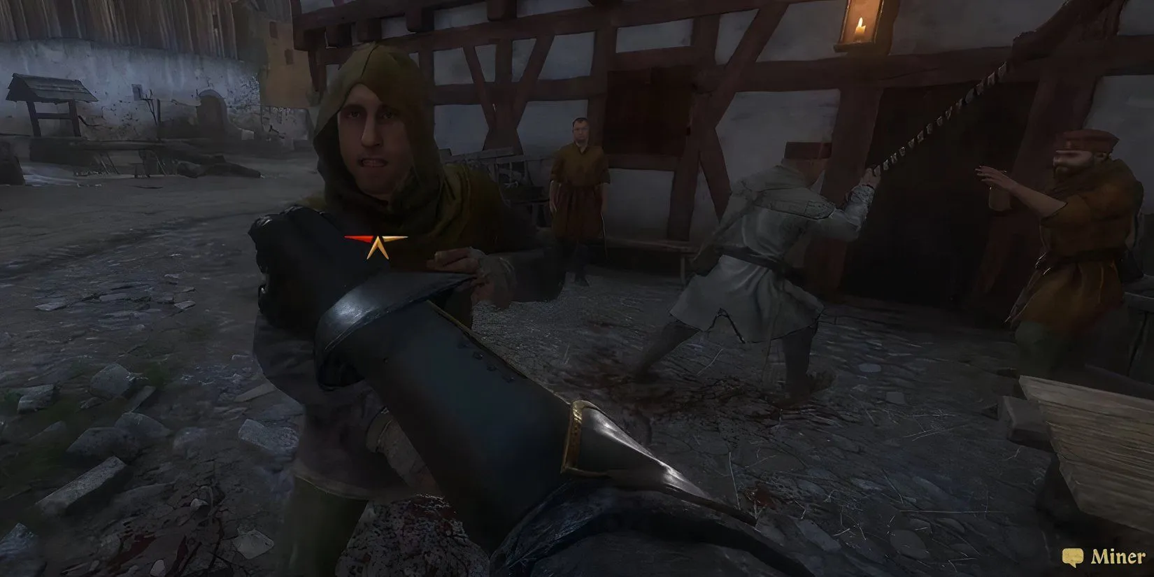 Henry và nhóm thợ mỏ bị tấn công bởi nhóm đối thủ trong Kingdom Come Deliverance 2