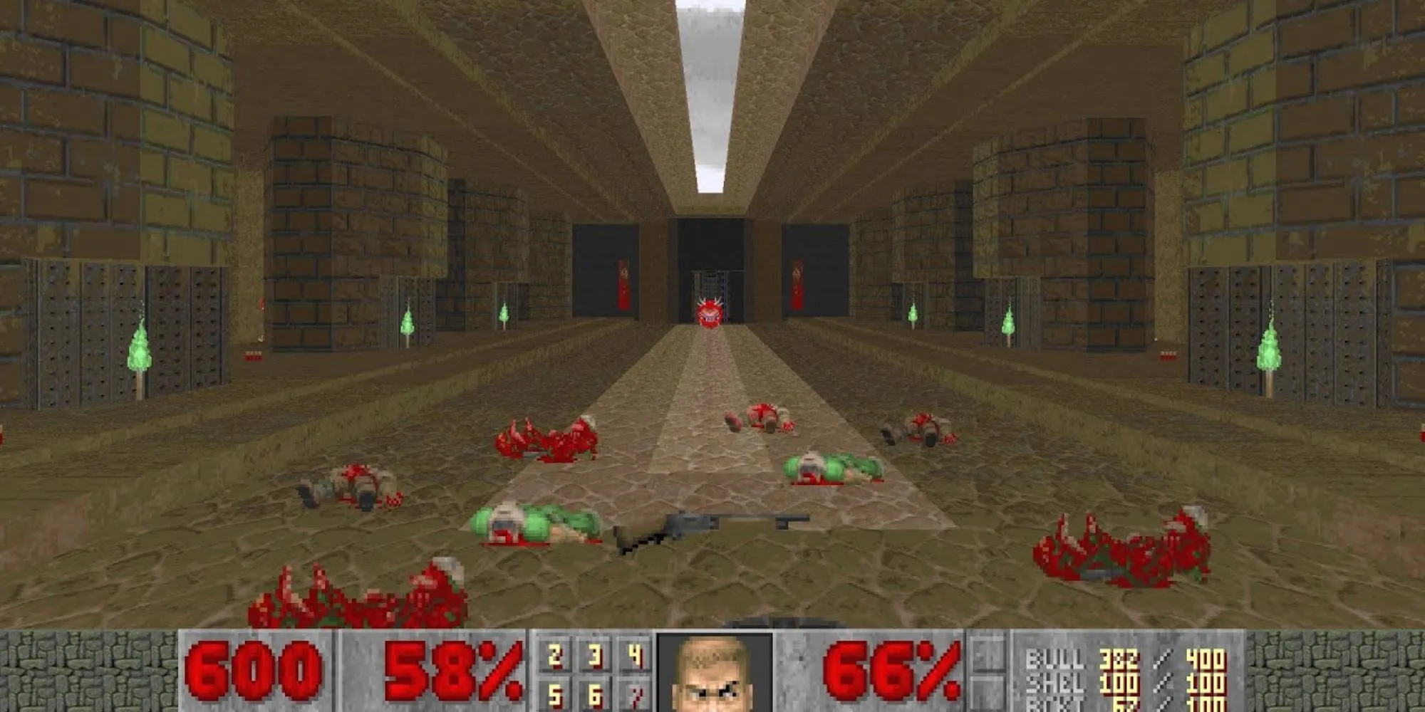 Một cảnh chiến đấu trong Final Doom với nhiều quỷ dữ