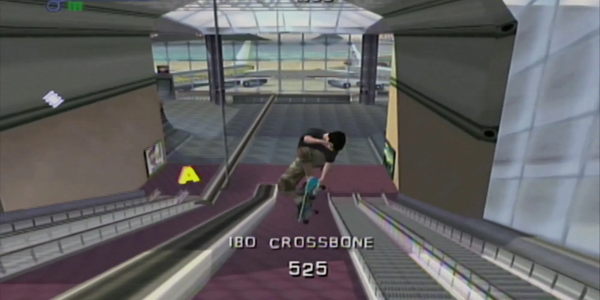 Một pha biểu diễn trượt ván trong game Tony Hawk's Pro Skater 3 tại màn chơi sân bay trên PS2