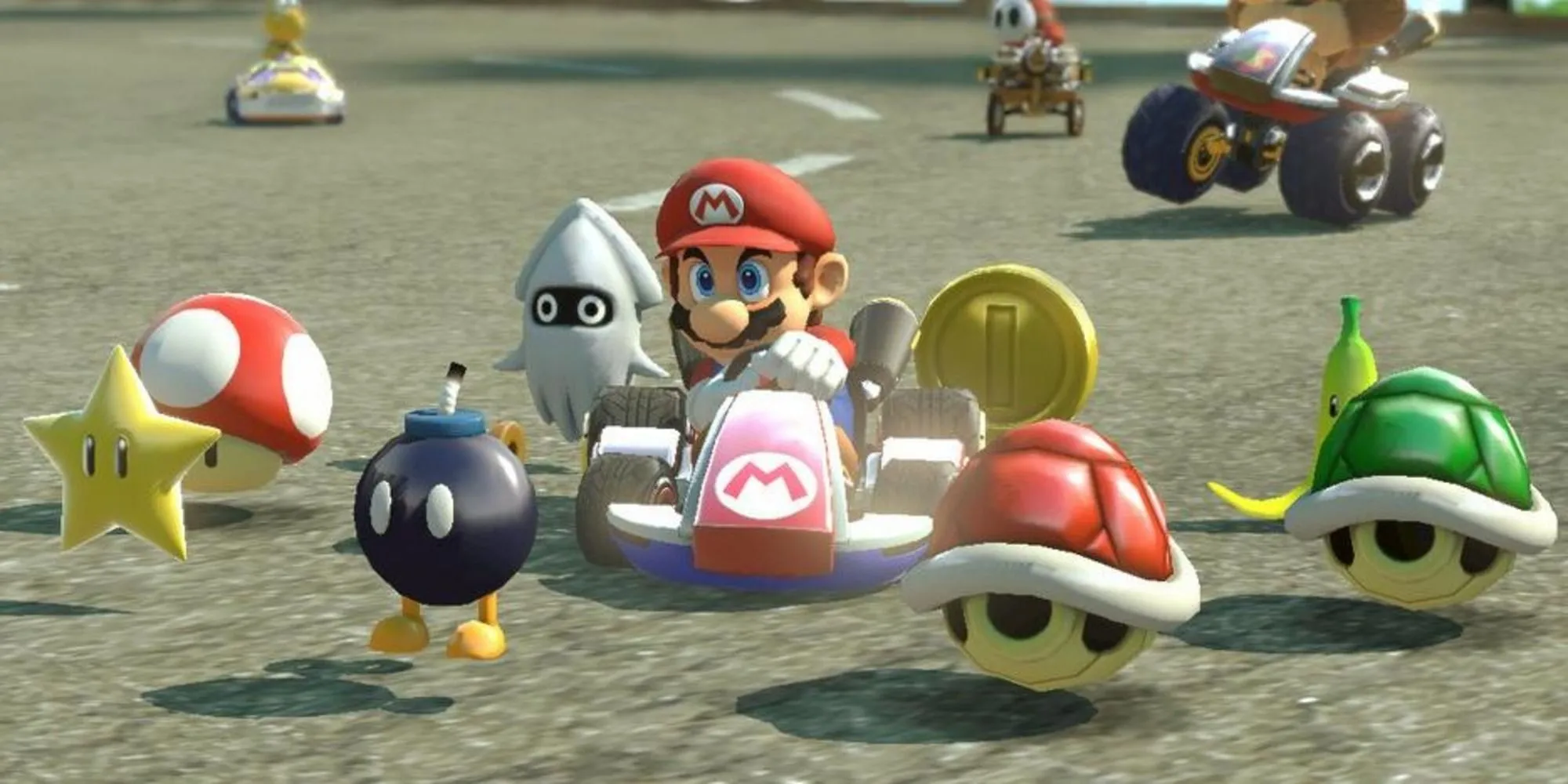 Nhân vật Mario trong Mario Kart 8 Deluxe với vật phẩm Crazy 8 gồm nhiều power-up quen thuộc