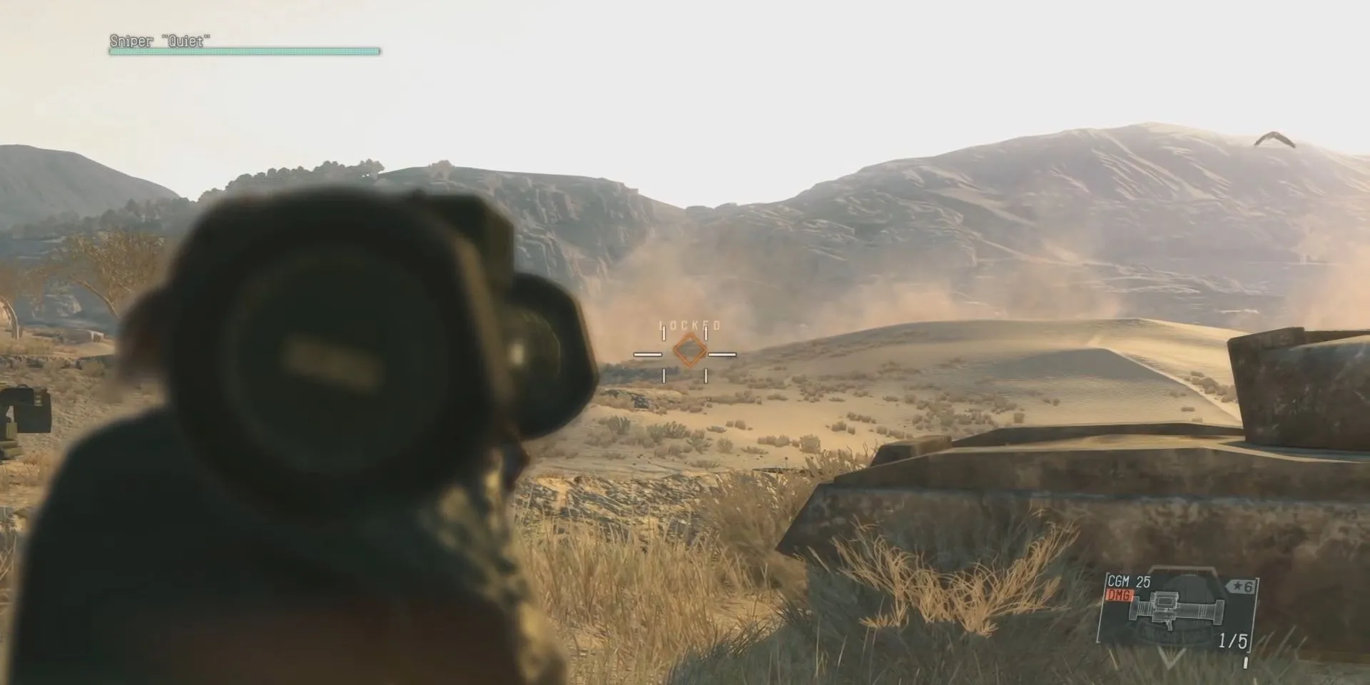 Snake nhắm bắn xe tăng trong nhiệm vụ A Quiet Exit của Metal Gear Solid 5