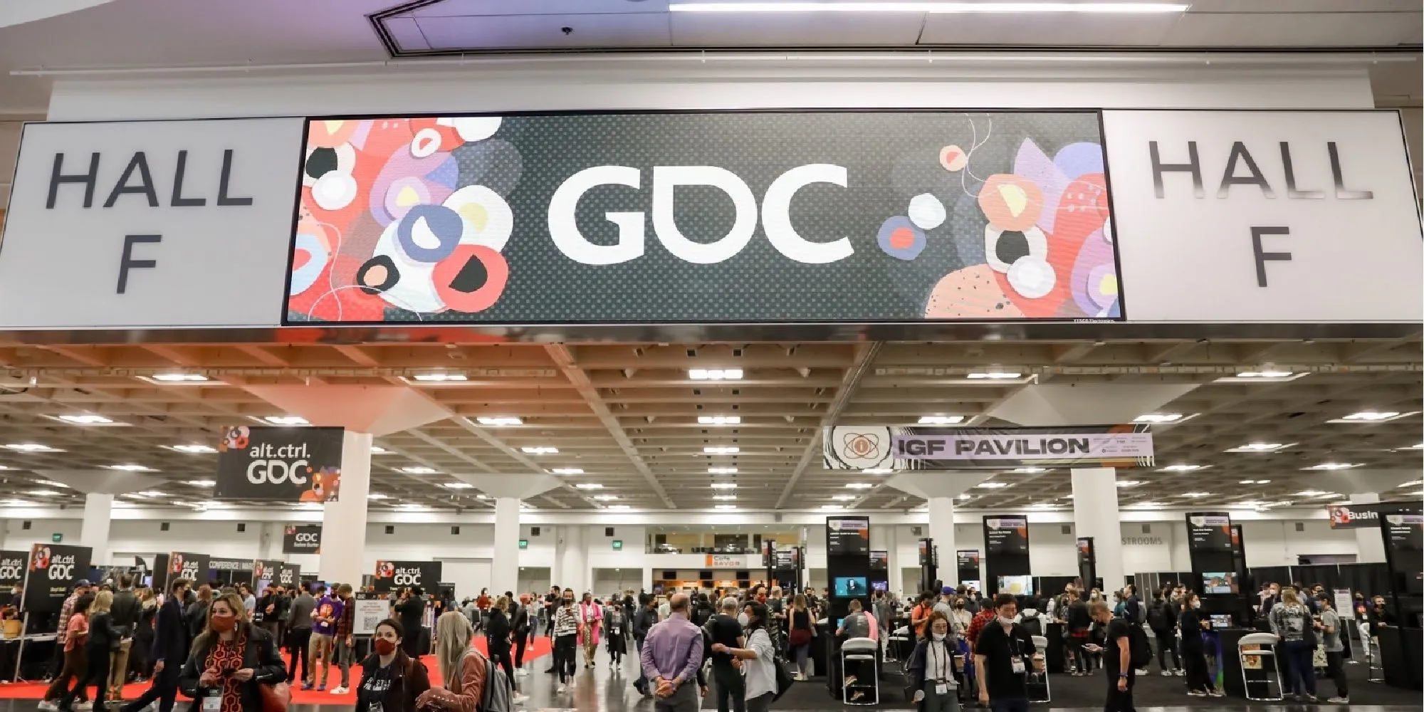 Hình ảnh tại Hội nghị Các Nhà Phát Triển Game (GDC), liên quan đến tình hình sa thải trong ngành.