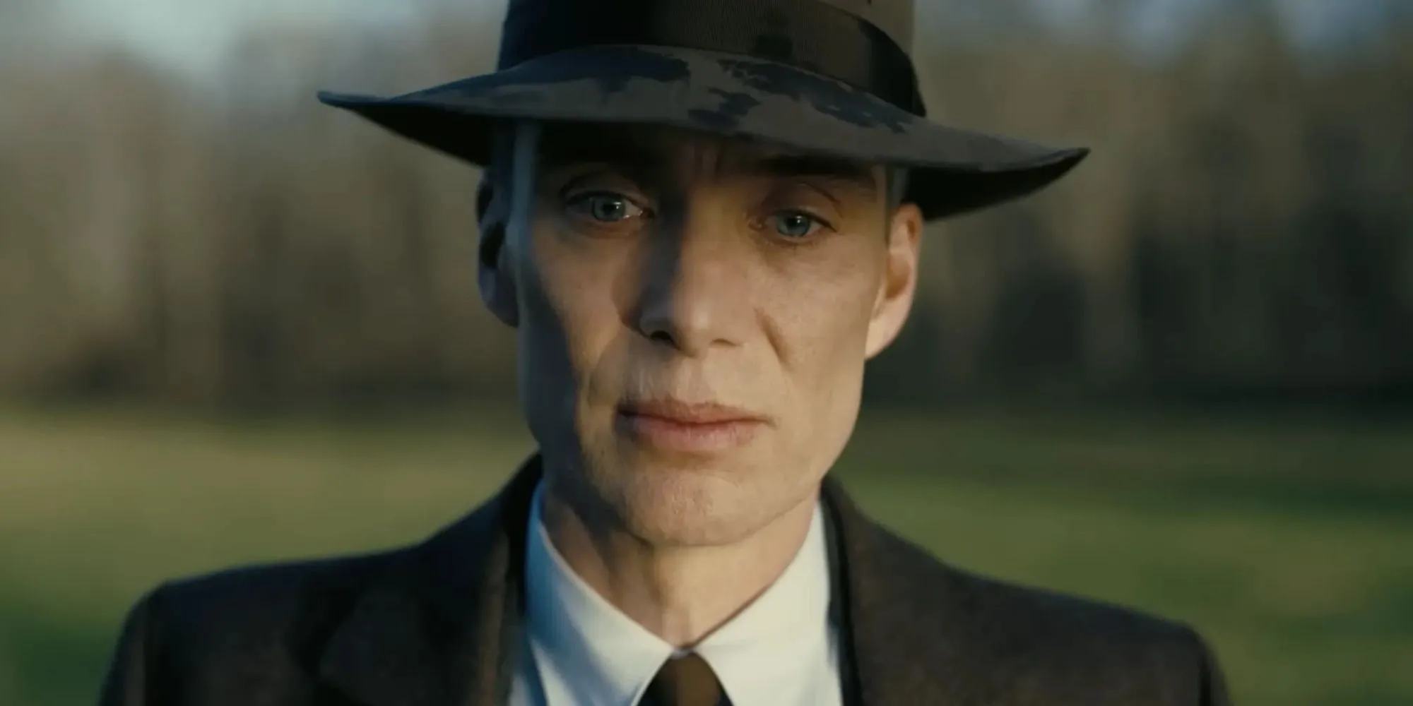 Cillian Murphy trong vai J. Robert Oppenheimer trong phim Oppenheimer