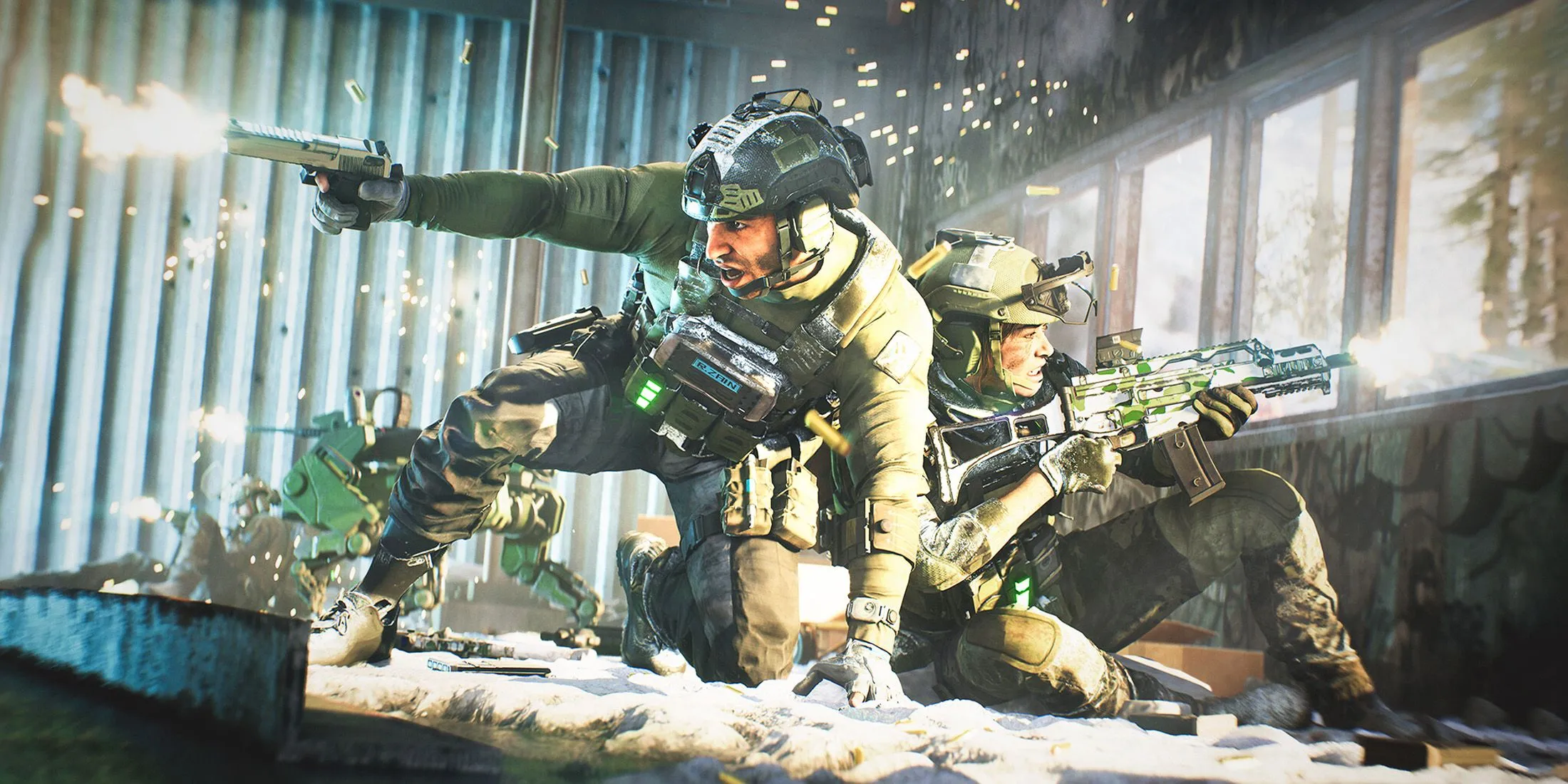 Hai đặc nhiệm trong Battlefield 2042 giao tranh trong nhà, minh họa sự hạn chế về phá hủy môi trường game.